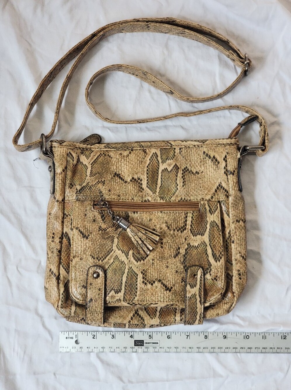 Women’s Fiorelli  Snake-Print Crossbody Bag in Tan